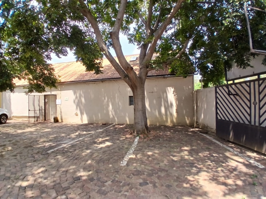 To Let commercial Property for Rent in Kroondal North West